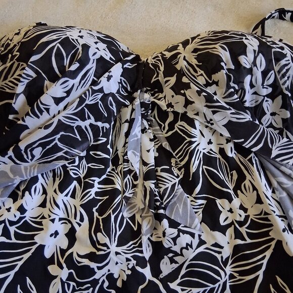 Kim Gravel x Swimsuits for All NWOT Size 24W Floral One Piece Swimsuit - Picture 7 of 14